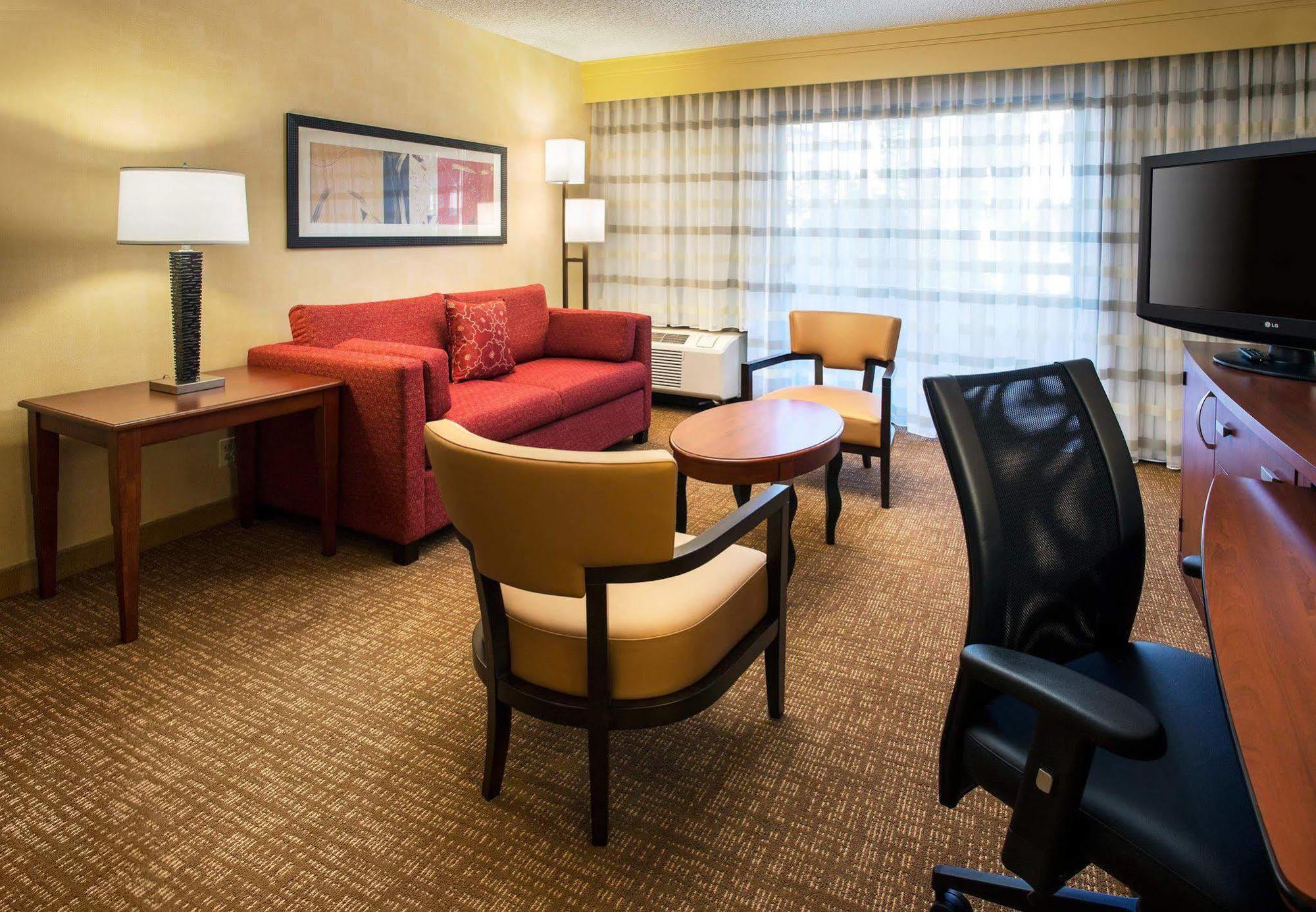 Hotel Courtyard Angeles Torrance/palos Verdes 3*